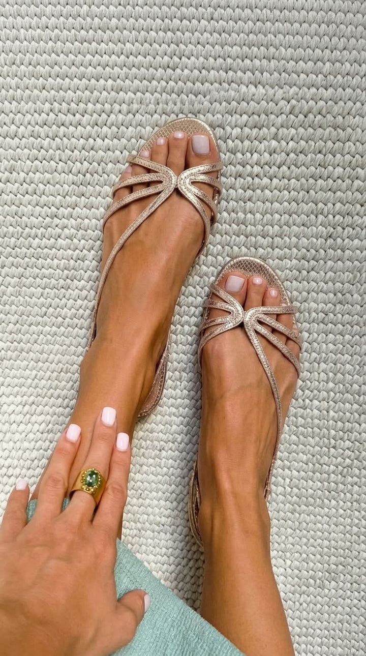 Amelia - Metallic Bow Flat Sandals in Purple